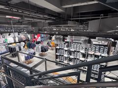 -王府井奥莱临潼小镇(临潼店)