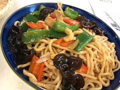 过油肉炒面-那达慕蒙古风味酒楼