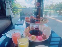 -亚龙湾喜来登·美景台大堂吧