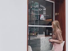 -Line 咖啡(石厦花园店)