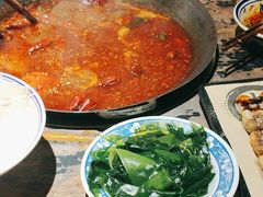 -旧街市鲜货老火锅(大光路店)