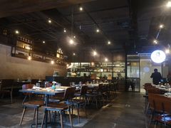 -Carbon莫卡哆·意大利复古集市餐厅(杭州大厦店)