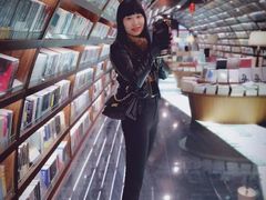 -钟书阁(珍园店)