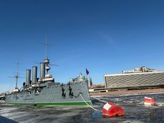 -阿芙乐尔号巡洋舰