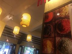 -老房老舍重庆火锅(假日城市店)