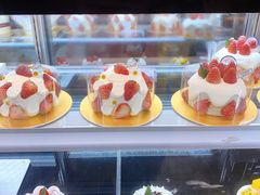 -花花卷卷·鲜食蛋糕(静安久光百货店)