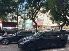 -丽辰酒店(深圳翻身地铁站店)