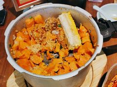 -有红鸡毛店·川菜(建设路店)