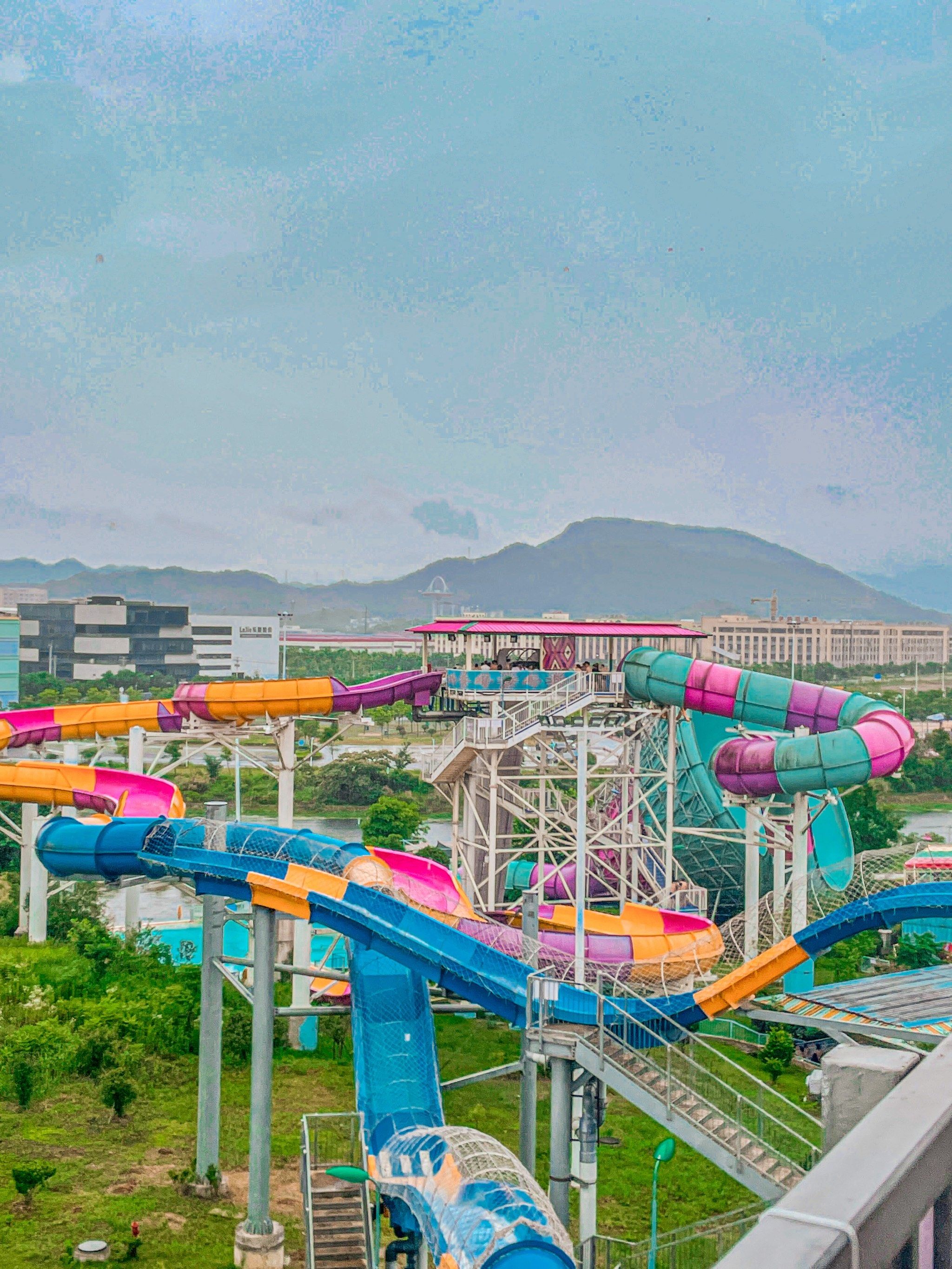 来安吉只办一件事!欢乐风暴水上乐园