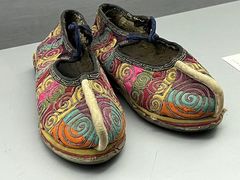 -北京服装学院民族服饰博物馆