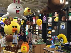 -LINE FRIENDS Garosu-gil Flagship Store
