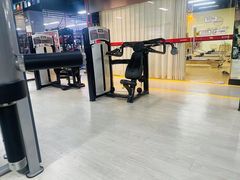 -星动力健身俱乐部(新塘店)