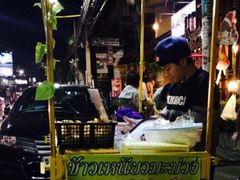 -芒果糯米饭摊子