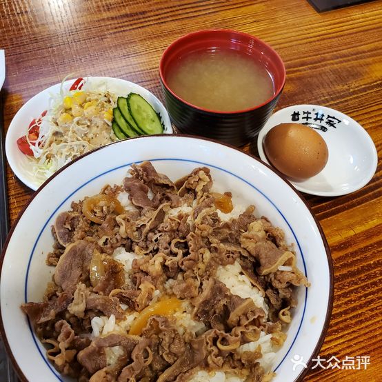 谨丼家烧鸟屋(日照店)