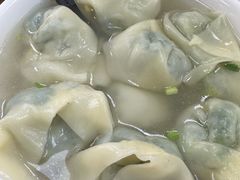 高汤菜肉大馄饨-常州糕团店(北大街新世纪商城店)