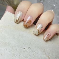-悦指间美甲美睫