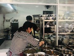 大堂-吴记喜利来老面馆(新光华街店)