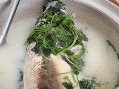 -天乐农家鱼头王(天目湖店)