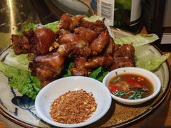 个旧烤猪蹄-蜗牛的家旅行主题云南菜餐厅.小酒馆(护国寺店)