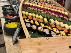 -大中华希尔顿酒店-念自助餐·嗨啤·小龙虾