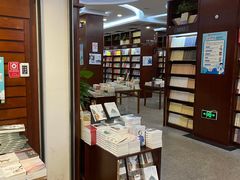 -新华书店(泉城路店)