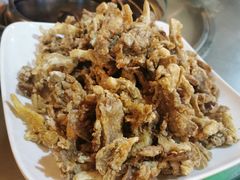 椒盐蘑菇-都江堰石锅鱼