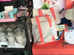 零售区-星巴克(苏州西蒙店)