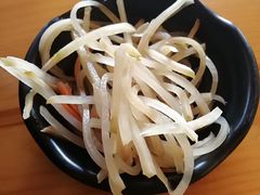 -丽虹云南过桥米线(兴工街店)