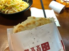招牌肉夹馍-鼎高高陕西美食(龙德广场店)