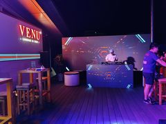全球第十座马天尼露台-VENU+海景酒廊