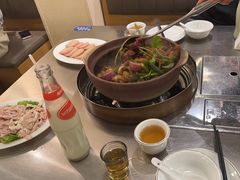 -胡须佬鸡煲四季火锅店(石厦西村直营店)
