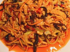 鱼香肉丝-肖四女乐山跷脚牛肉(世博源店)
