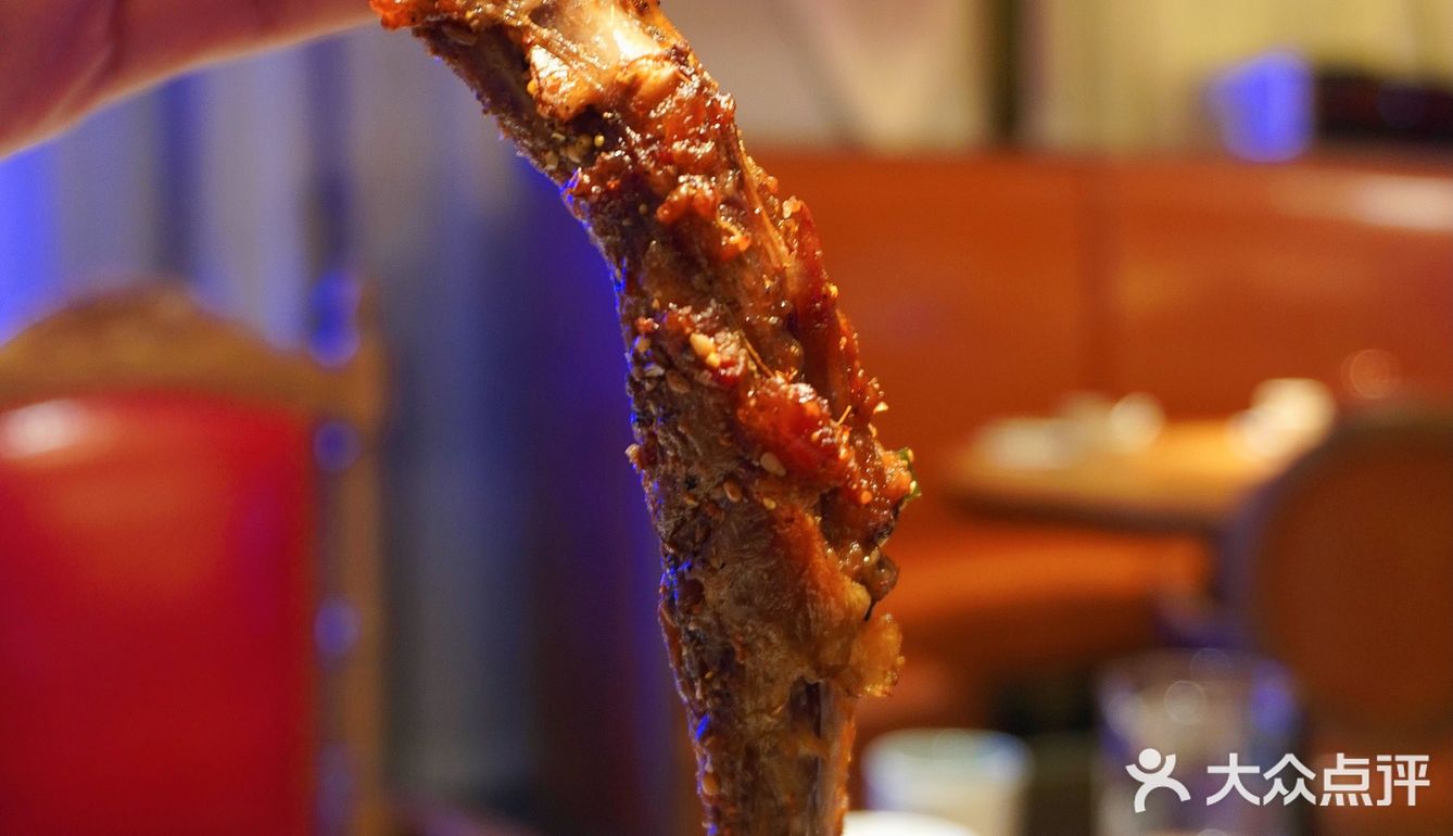 可以穿蒙古袍哟~即使额头爆痘、也要吃他家羊肉
