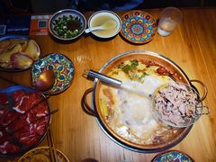 -洱火云南酸菜牛肉火锅(石景山当代商城店)