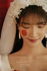 -易摄影婚纱摄影工作室