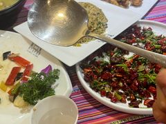 -香巴拉云南餐厅(华莱坞店)