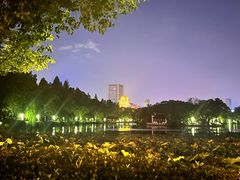 -嘎嘎鸭下巴·爆辣干锅(明教寺店)