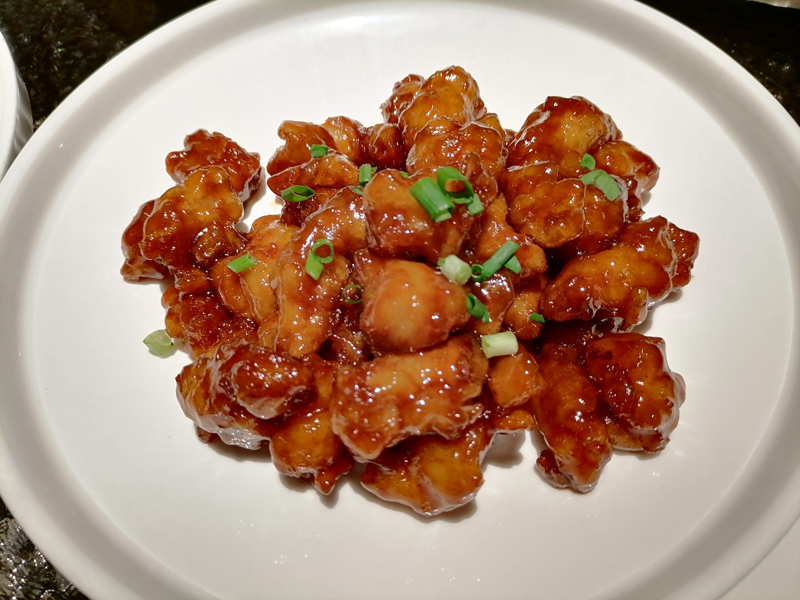 外婆家,这家生意不错,提前预约就没有等位直接过来吃,菜品也很丰富