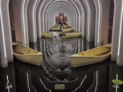 -涨巢·潮玩水疗局