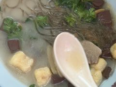 -小杨生煎(金山百联购物中心3楼店)