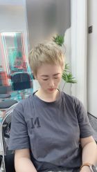 -苏豪美发S A L O N烫发染发