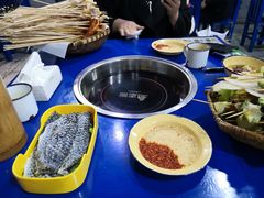 -马路边边·成都串串(翠柏路店)
