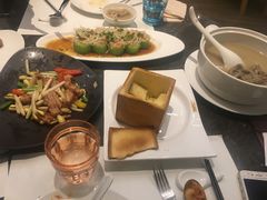 -港丽餐厅(高德置地店)