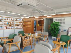 -无奔眼镜·蔡司·依视路授权店(朝阳大悦城店)