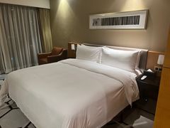 -珠海拱北口岸希尔顿欢朋酒店