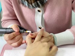 -赢韵美甲美睫瑞士净斑中心