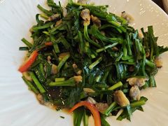 -侬佳蒸菜馆(听潮店)