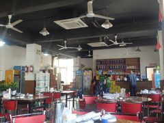 大堂-皖北巫氏三胖地锅鸡(长淮总店)
