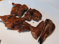 港式烤乳鸭-东富酒家(龙湖西溪天街店)