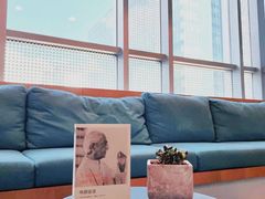 -蔚来中心(北京中关村店)